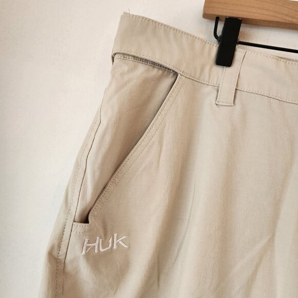 Huk Fishing Shorts Performance Wear Tan Adjustable Waist Outdoors Men's XXL - Picture 5 of 12